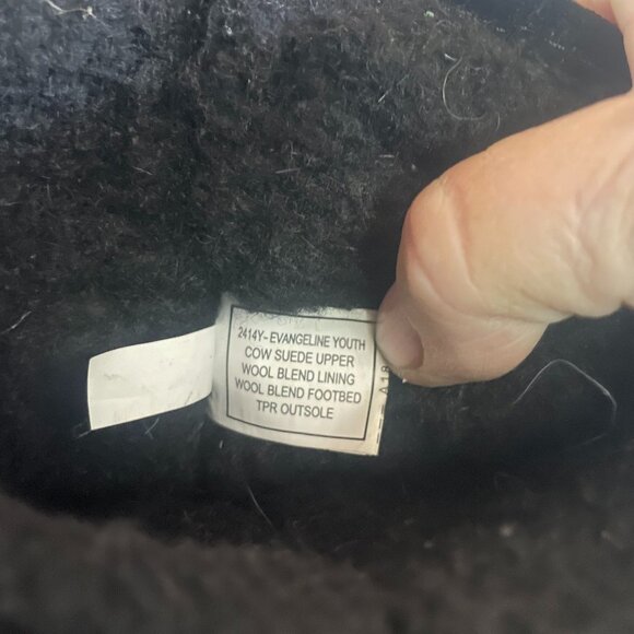 Bearpaw Evangeline Youth Black Suede Wool Lined Boots Size 4 | Cozy Winter Boot - Picture 4 of 7
